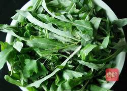 曲曲菜虾仁水饺的做法图解1