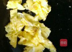 二伏鸡蛋西红柿面的做法图解3