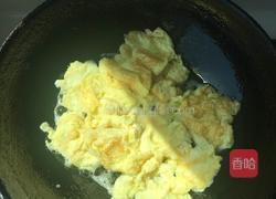 胡萝卜丝炒鸡蛋的做法图解2