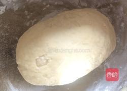 香肠披萨的做法图解1