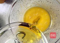 彩虹蛋糕胚的做法图解4