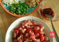 麻辣龙尾虾的做法图解1