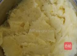 芝士烤肉土豆饼的做法图解1