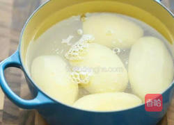 葱香煎土豆的做法图解2