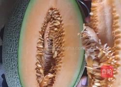 鲨鱼嘴哈密瓜的做法图解4
