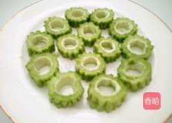 苦瓜胡萝卜心的做法图解4