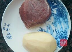 糖醋土豆里脊卷的做法图解1