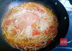 番茄金针菇汤的做法图解10