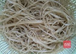 卷心菜炒粉丝的做法图解4