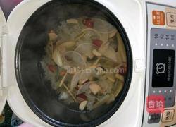 红枣银耳梨汤的做法图解5