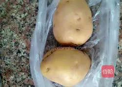 Illustration of how to make potato cakes 1