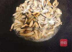 淡菜肉炒蘑菇的做法图解4