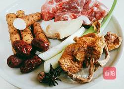 滑菇山药猪骨汤的做法图解2