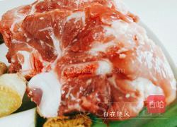 滑菇山药猪骨汤的做法图解3