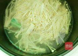 排骨金针菇汤的做法图解5
