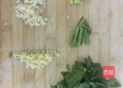 干烧秋刀鱼的做法图解2