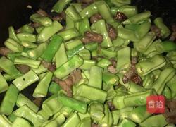 扁豆炖五花的做法图解3