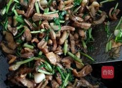 芫荽爆鳝丝的做法图解5