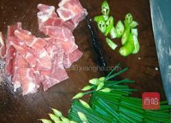 粟米炒瘦肉的做法图解1