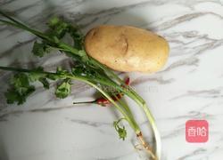 凉拌土豆片的做法图解1