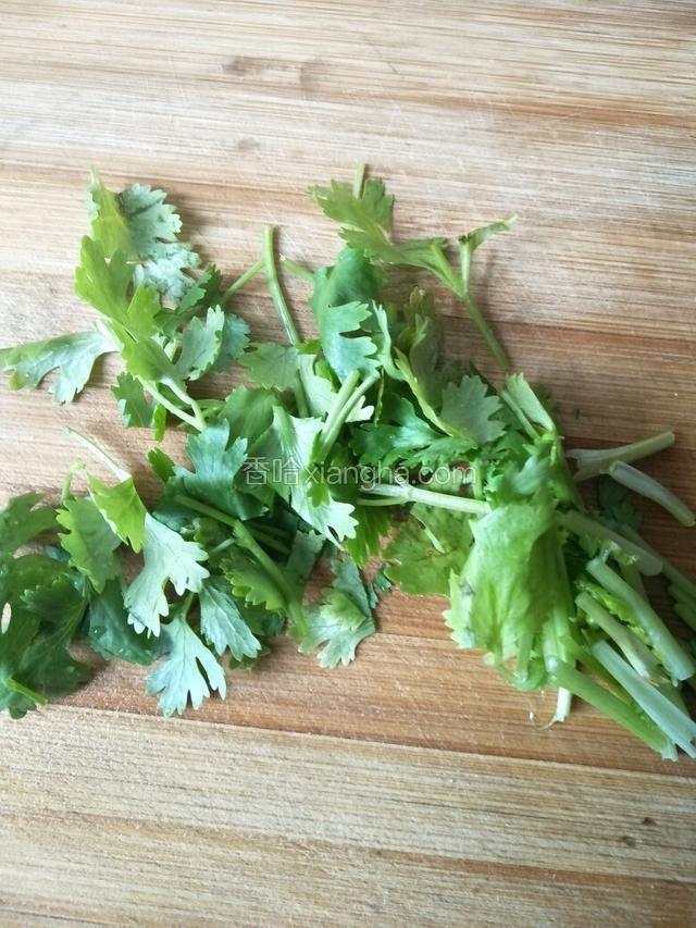 香菜切碎