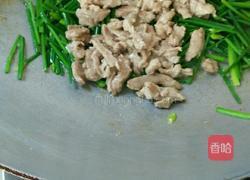 瘦肉炒韭菜花的做法图解9