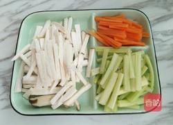 西芹杏鲍菇的做法图解2