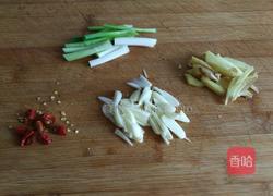 糖醋带鱼的做法图解2