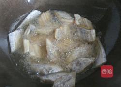 糖醋带鱼的做法图解3