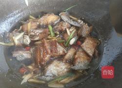 糖醋带鱼的做法图解7