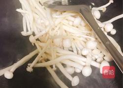 鸡蛋海鲜菇的做法图解4