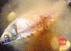 鳊鱼豆腐汤的做法图解4