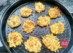 土豆胡萝卜丝饼的做法图解10