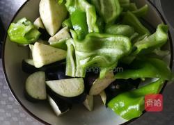 肉段烧茄子的做法图解1