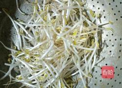 鸡蛋炒凉皮的做法图解2