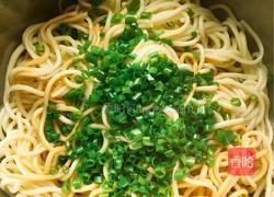 葱油拌面的做法图解3
