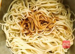 葱油拌面的做法图解1