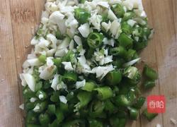 蒜香鲫鱼的做法图解2