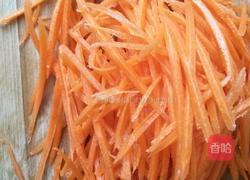 凉拌胡萝卜的做法图解2