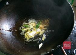 青椒炒豆腐皮的做法图解3