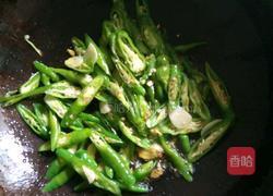 青椒炒豆腐皮的做法图解4