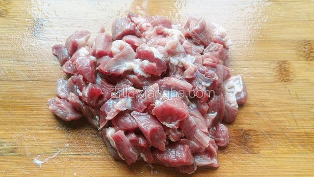 牛里脊肉切丁