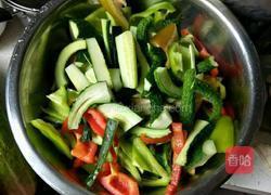 黄瓜咸菜的做法图解2