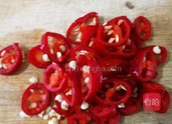 三鲜酱红椒鲜菇辣面（酱意面）的做法图解3