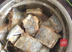 糖醋带鱼的做法图解2