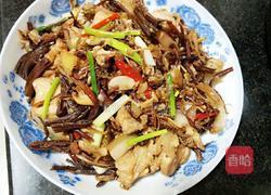 干茶树菇炒五花肉的做法图解5