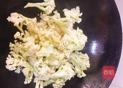 爆炒蒜泥花菜的做法图解3