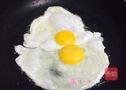 腊八豆炒荷包蛋的做法图解2