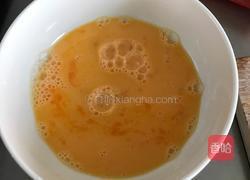 木耳拌鸡蛋的做法图解1