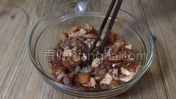 小炒鸡腿肉拌面的做法图解7